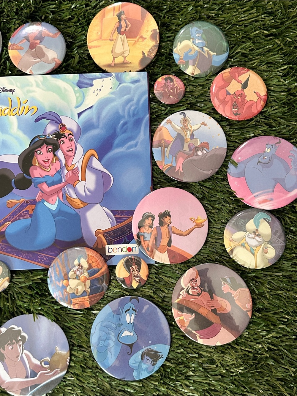 Aladdin pin back button bundle - Picture 3 of 6